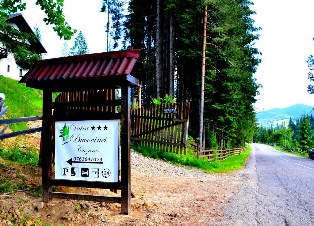 Pensiunea Vatra Bucovinei Vatra Moldoviţei Exteriör bild